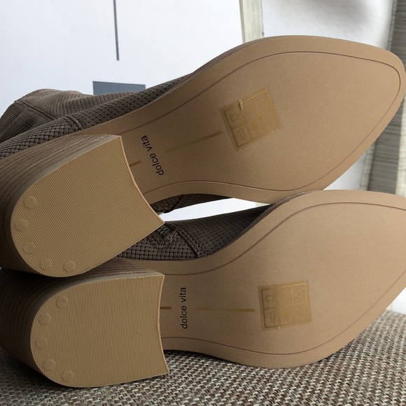 NWT taupe ankle boot with zipper - Picture 5 of 8